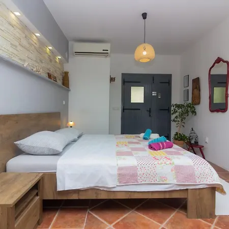 Apartmani Miletic Apartment *